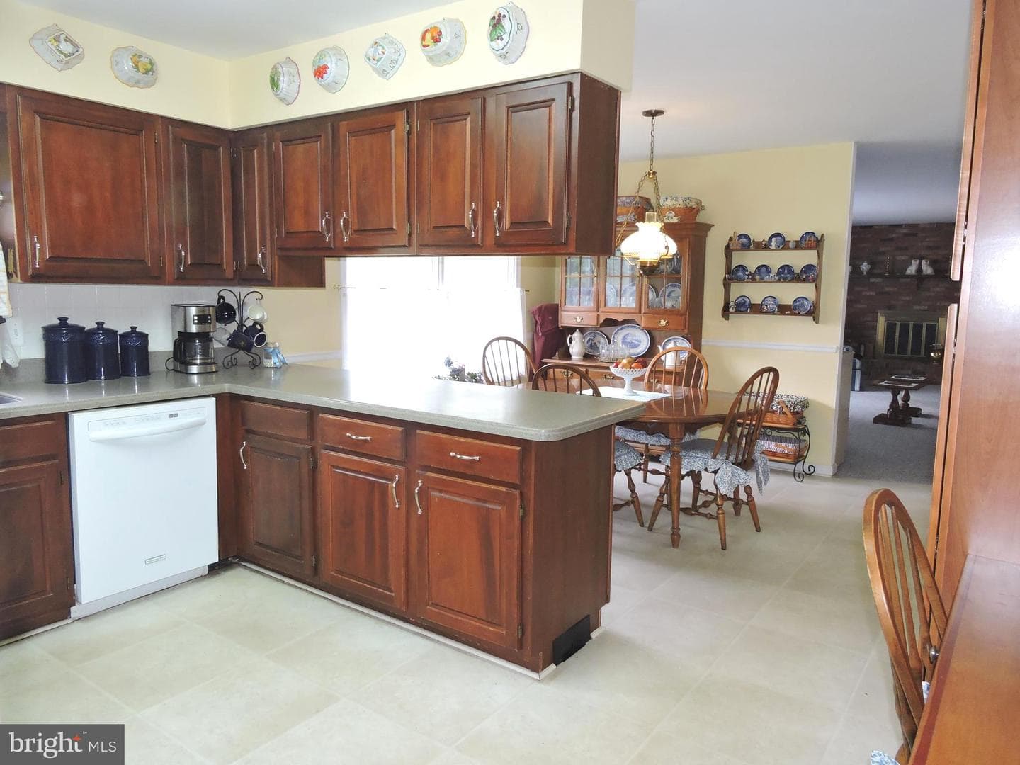 2758 Greene Lane photo 8