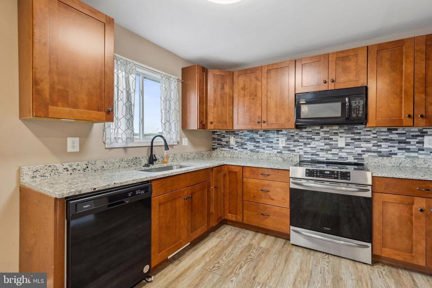 1822 Grempler Way photo 8