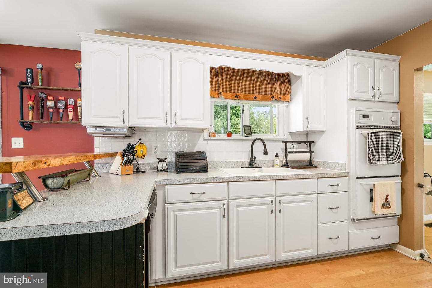 720 Chestnut Hill Road photo 11