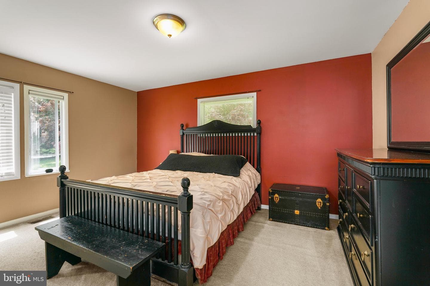 720 Chestnut Hill Road photo 17
