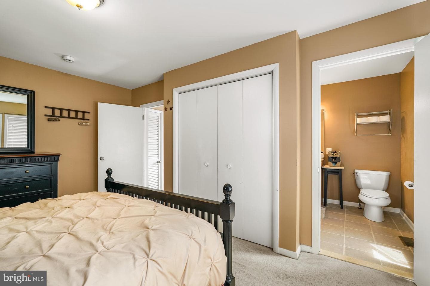 720 Chestnut Hill Road photo 18