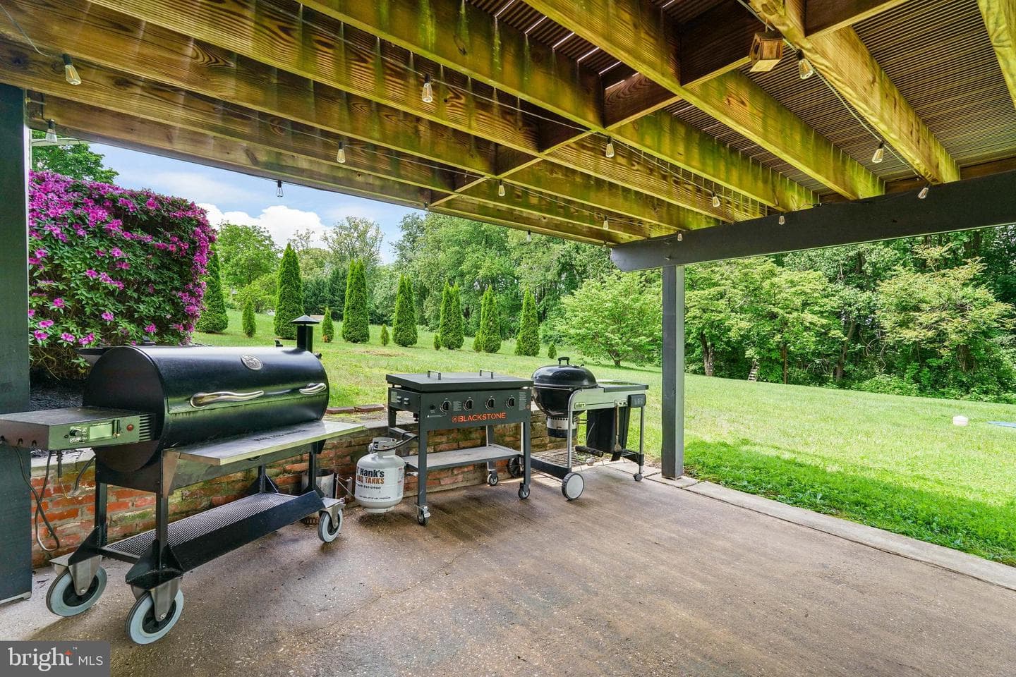 720 Chestnut Hill Road photo 33