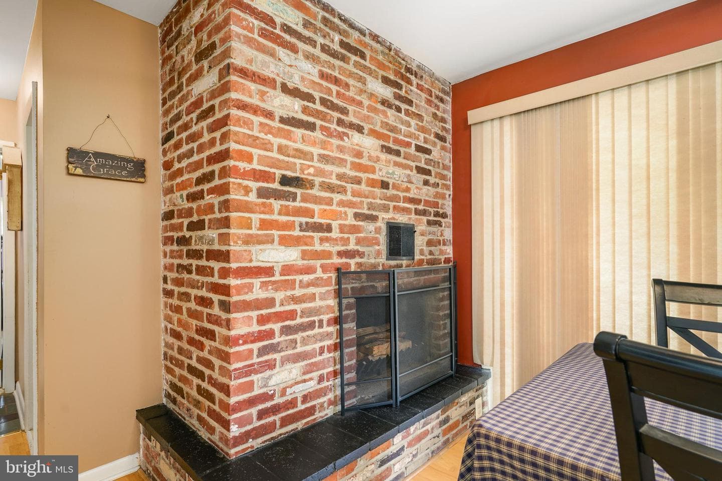720 Chestnut Hill Road photo 9