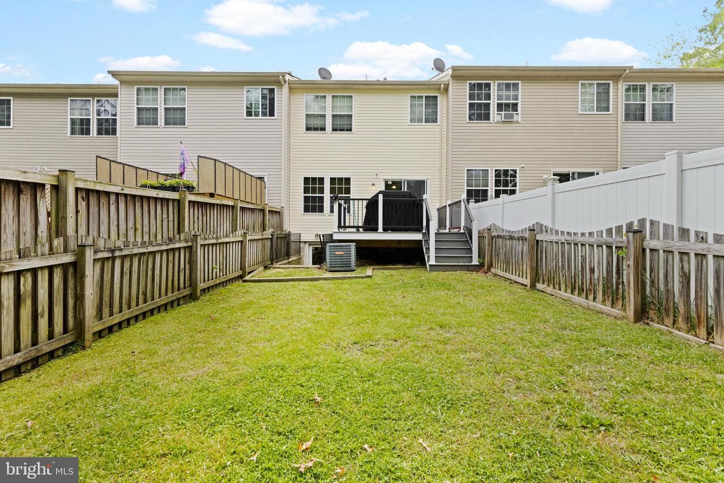 1404 Pumpkin Patch Court photo 23