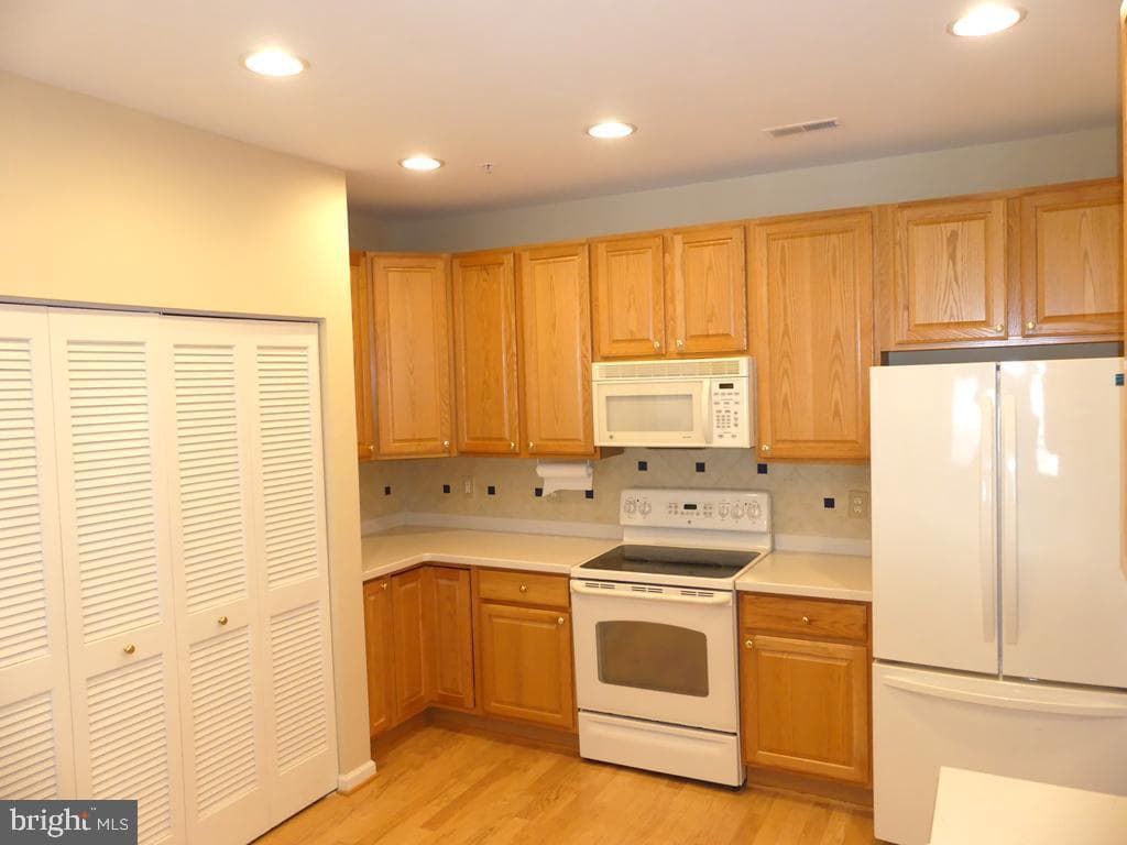 117 Nichols Street #5e photo 7