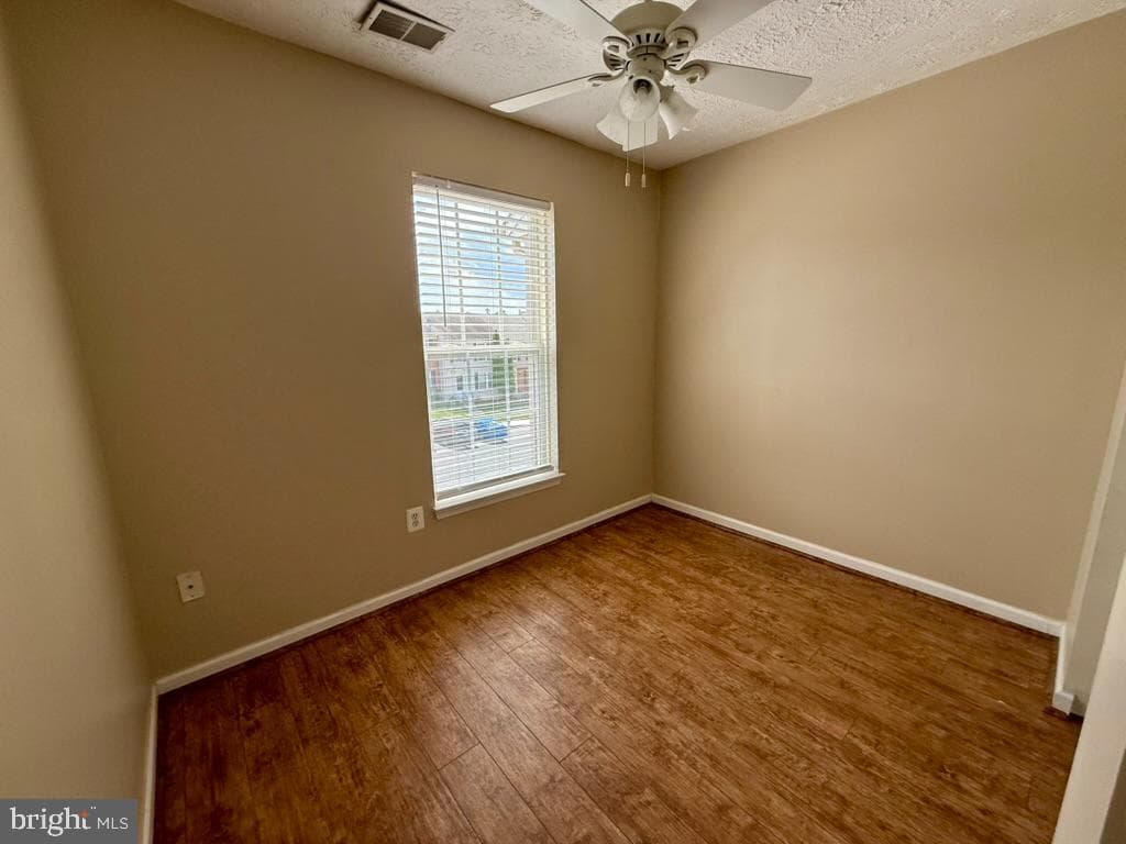 1097 Jeanett Way photo 19