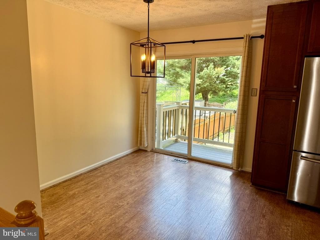 1097 Jeanett Way photo 7