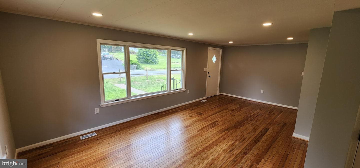 2205 Roth Road photo 6
