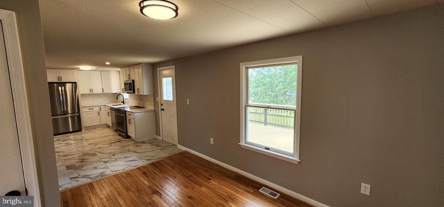 2205 Roth Road photo 7