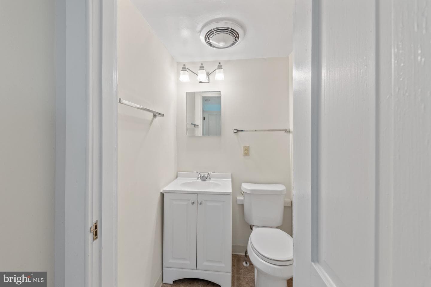 4302 St Clair Bridge photo 17