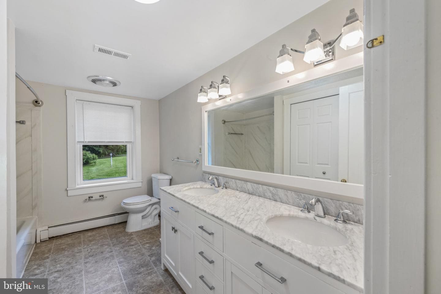 4302 St Clair Bridge photo 24