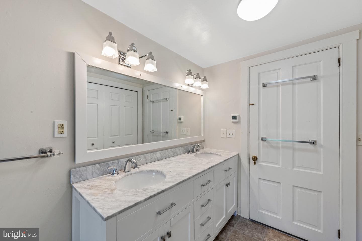 4302 St Clair Bridge photo 25
