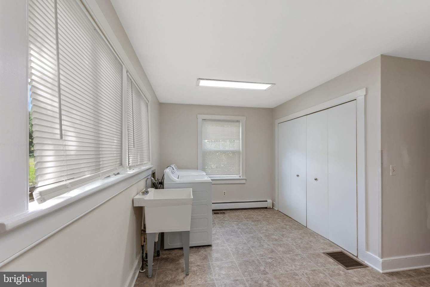 4302 St Clair Bridge photo 32