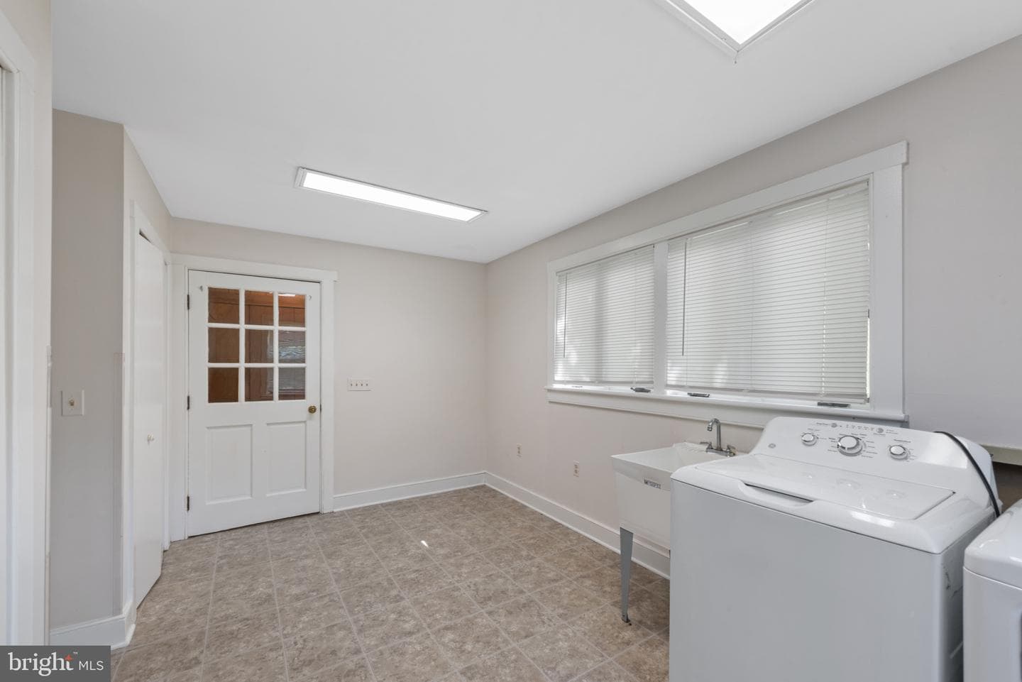 4302 St Clair Bridge photo 33