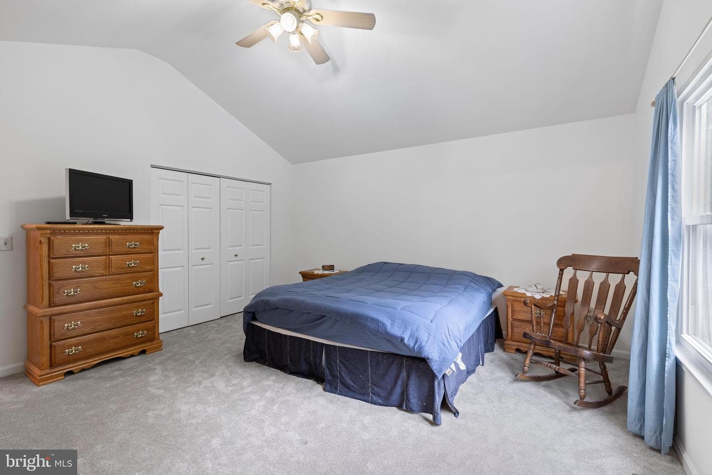 8 Holly Avenue photo 14