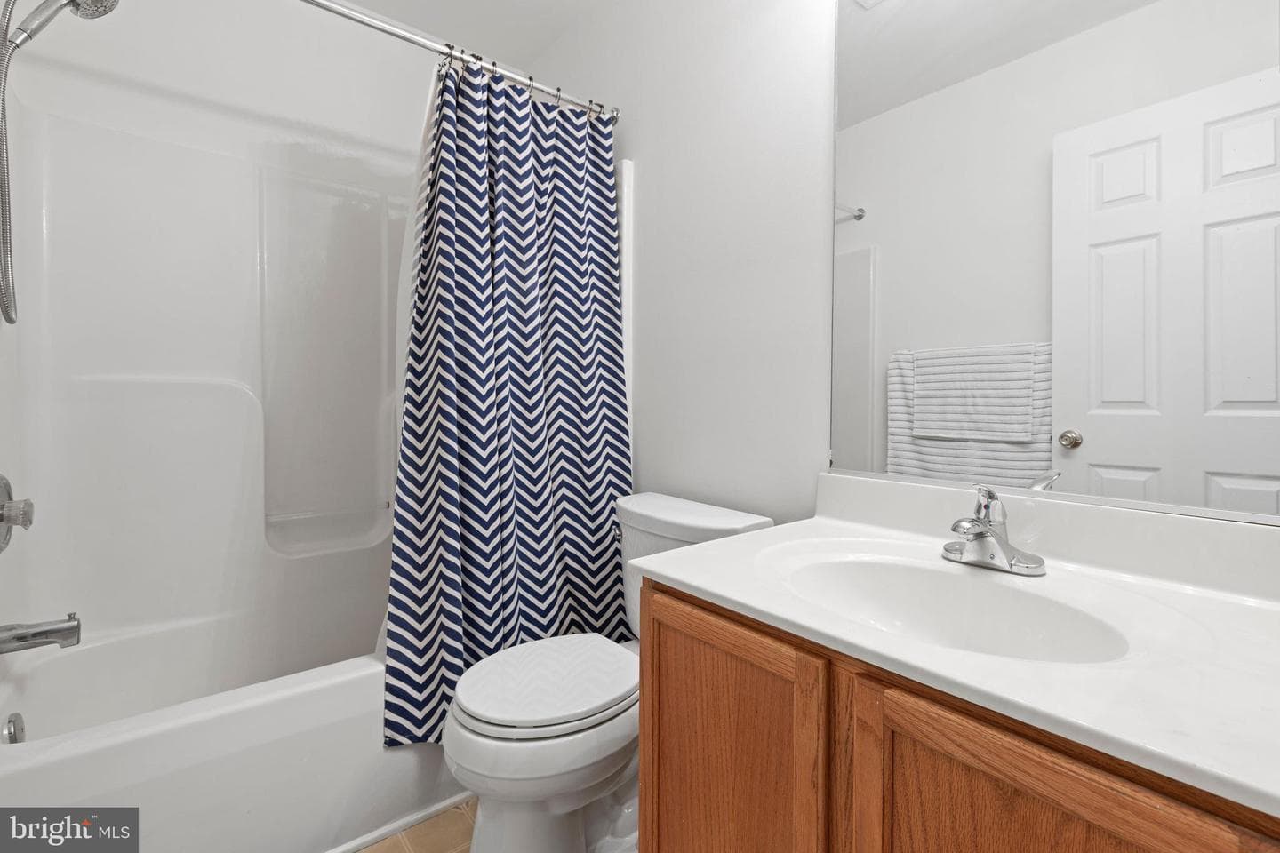 8 Holly Avenue photo 19