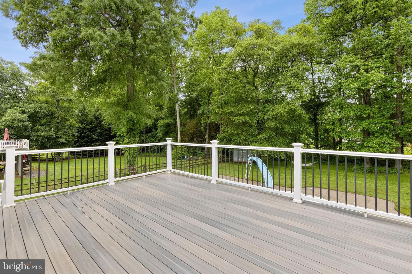 8 Holly Avenue photo 30