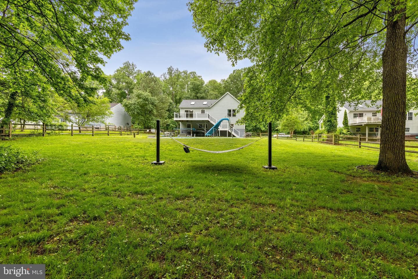 8 Holly Avenue photo 37