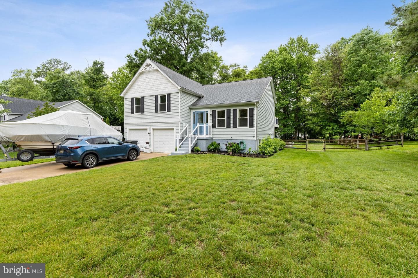 8 Holly Avenue photo 43