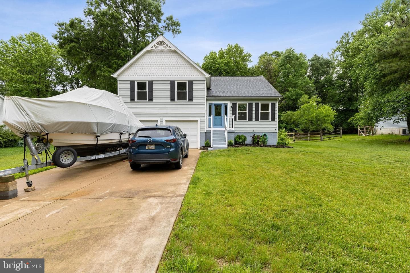 8 Holly Avenue photo 44