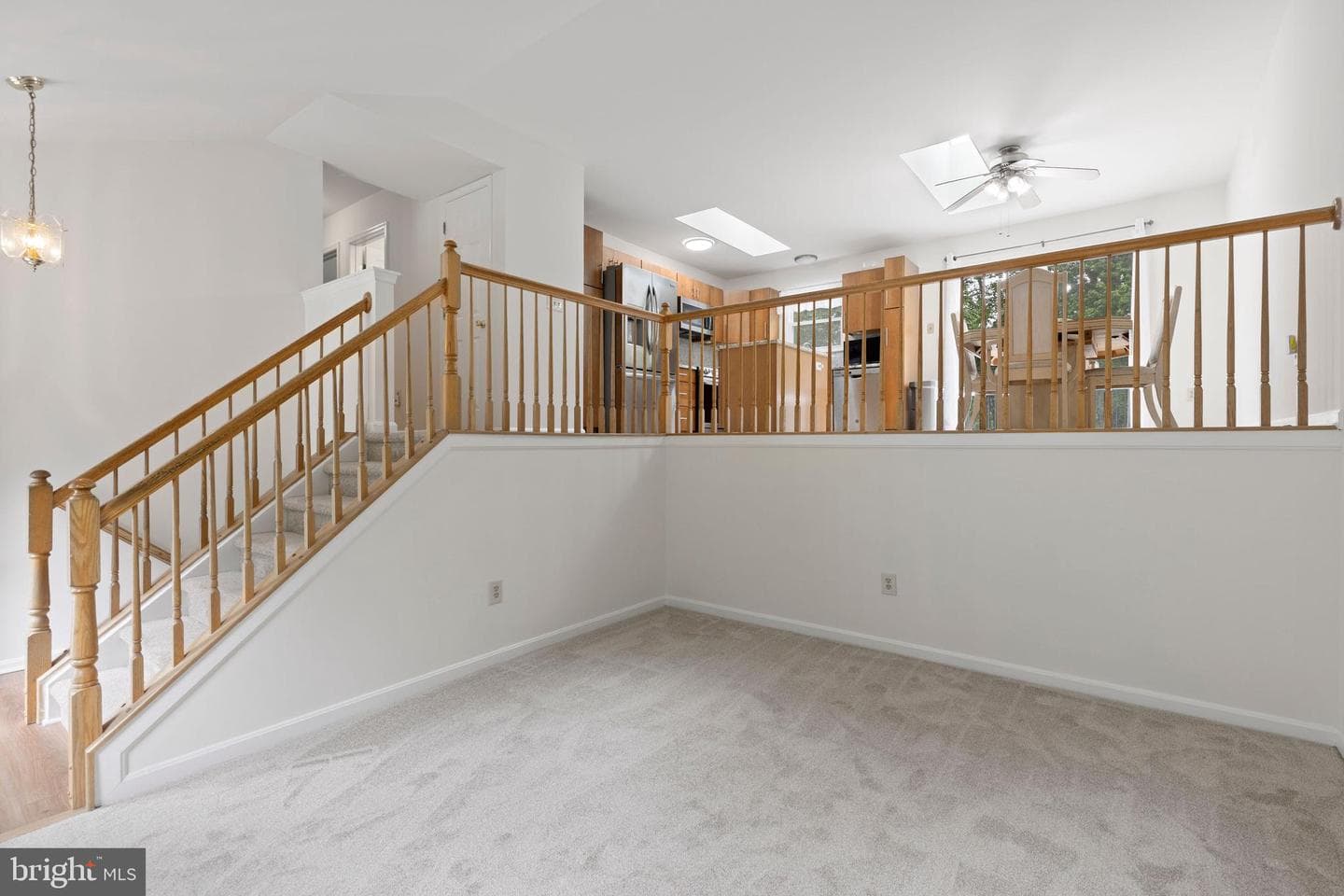 8 Holly Avenue photo 6
