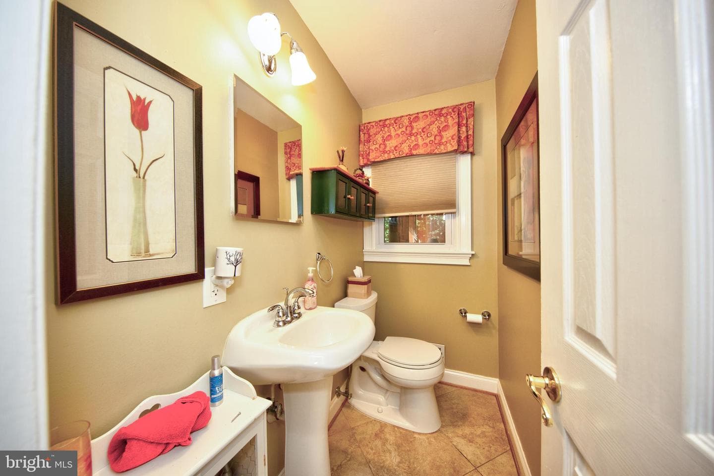 21 Colonial Road photo 17