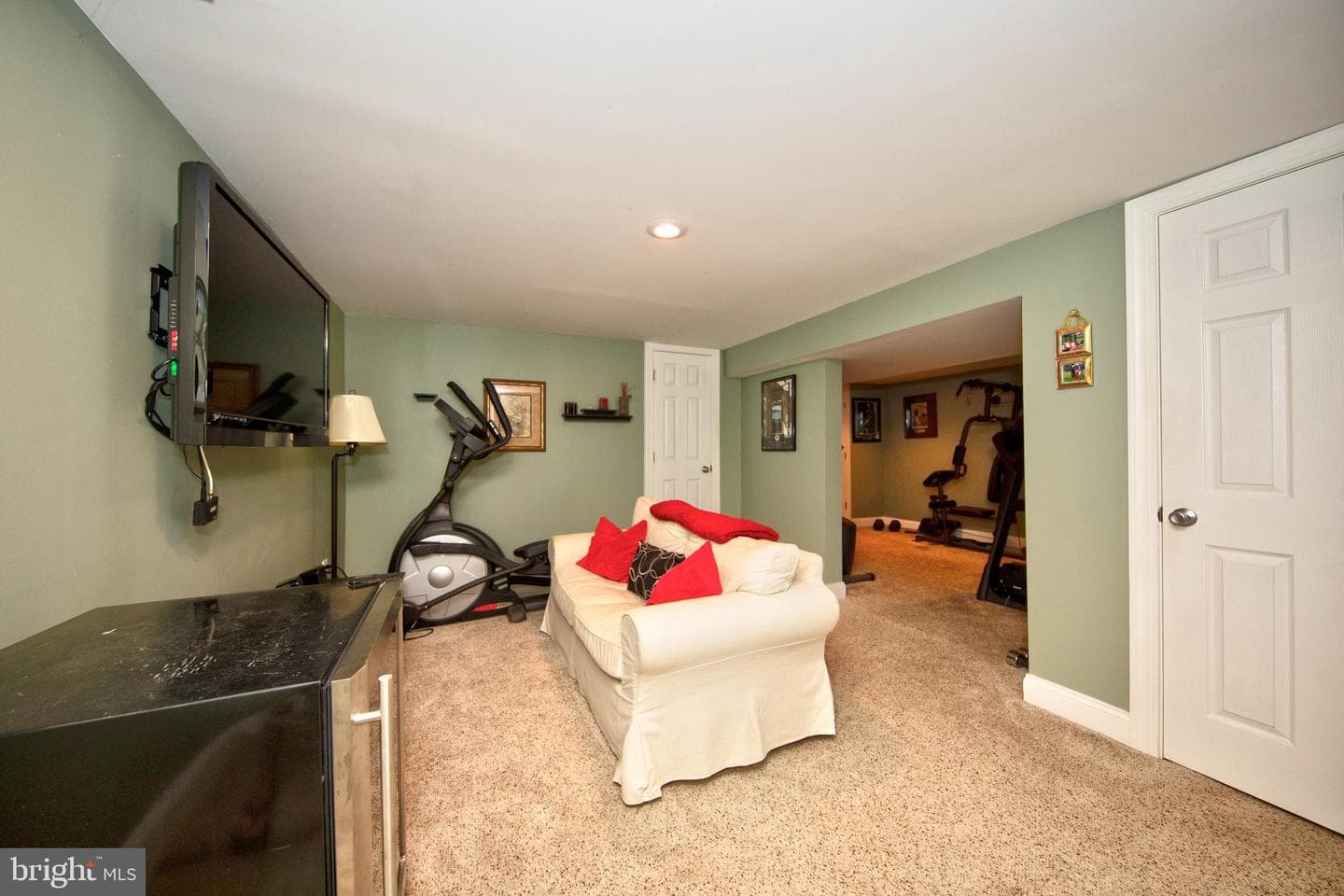 21 Colonial Road photo 31