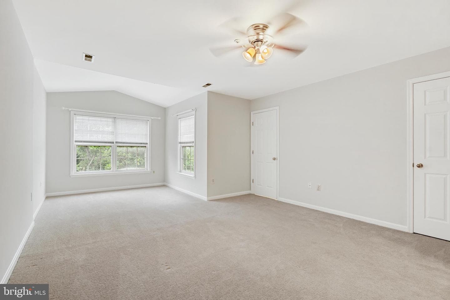 2134 Nicole Way photo 15