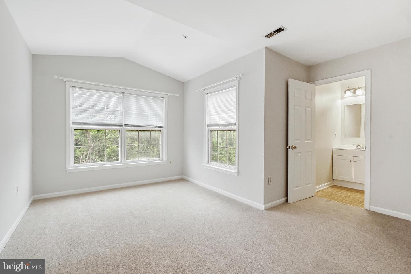 2134 Nicole Way photo 16