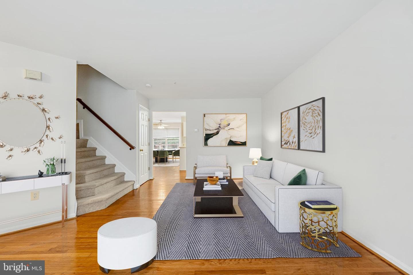 2134 Nicole Way photo 2