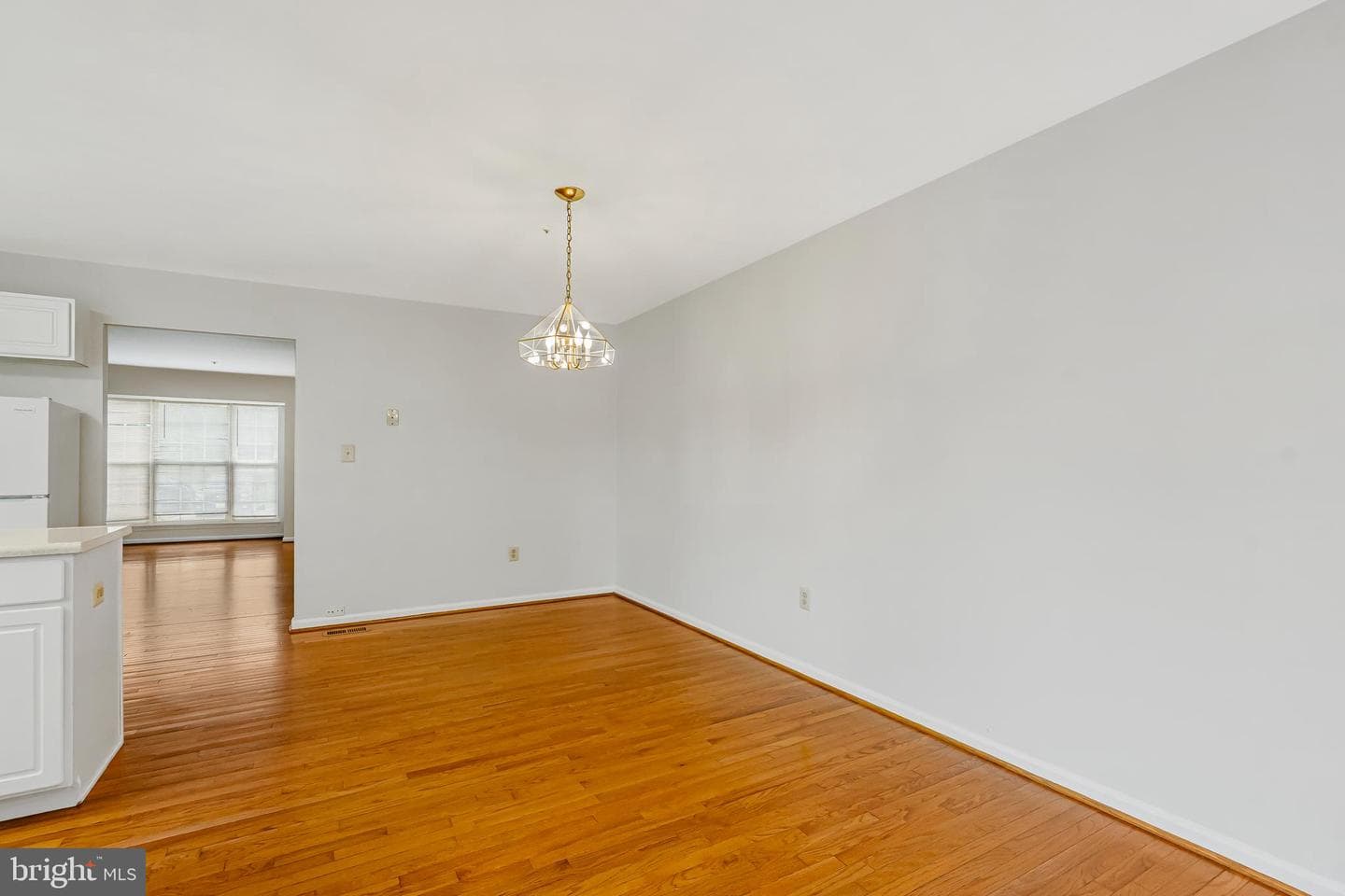2134 Nicole Way photo 5