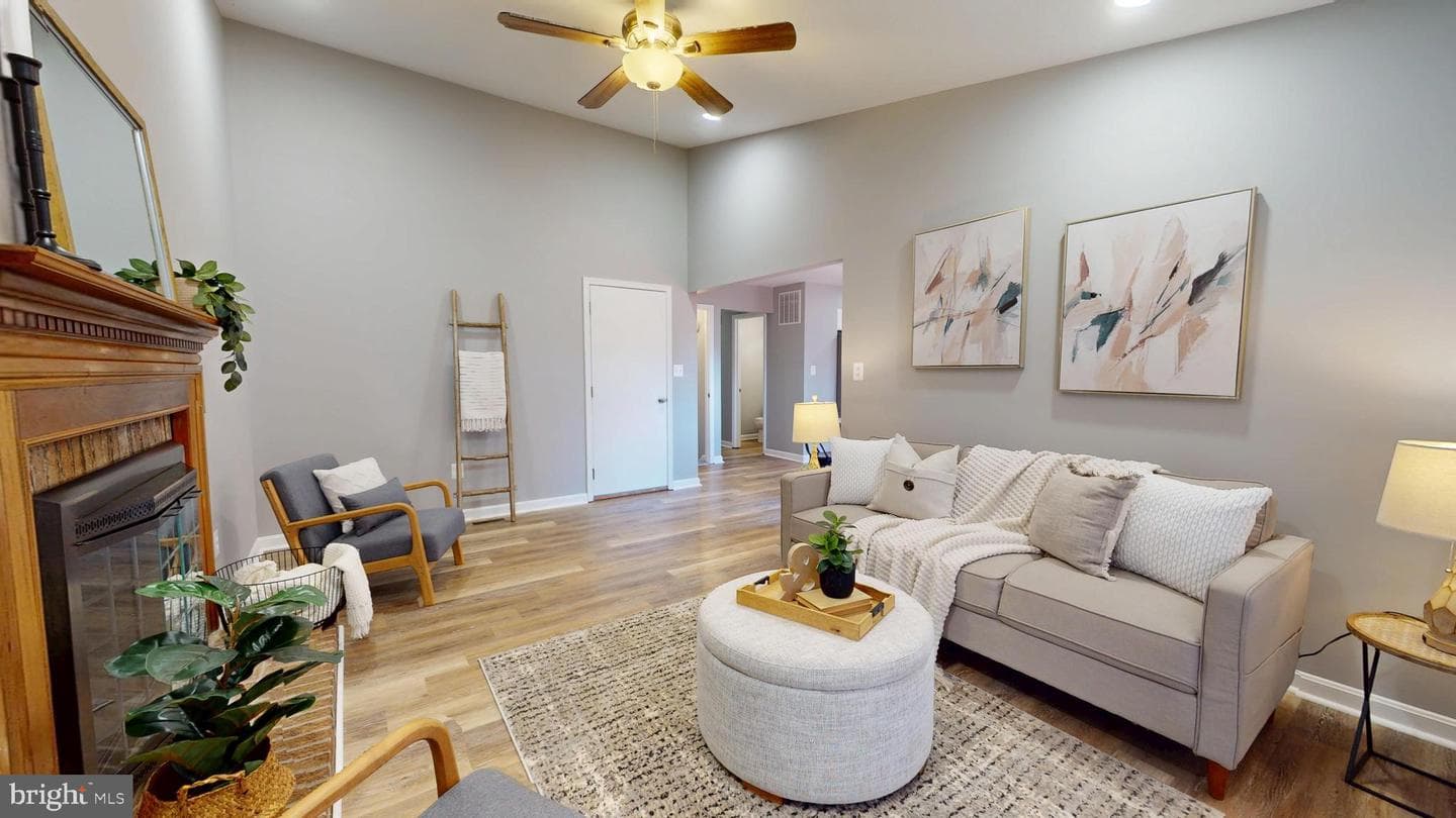 1202 Eugenia Way photo 13