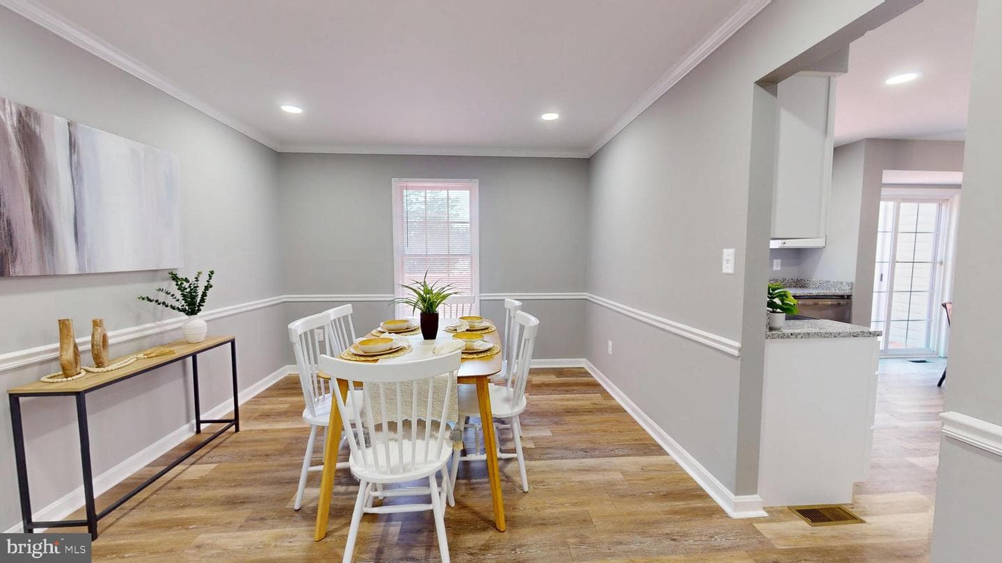1202 Eugenia Way photo 6