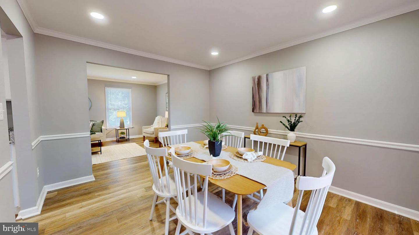 1202 Eugenia Way photo 7