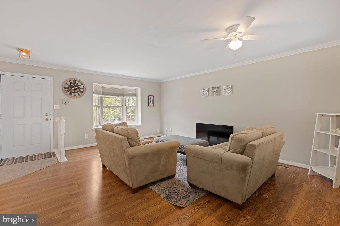 3000 Tipton Way photo 3
