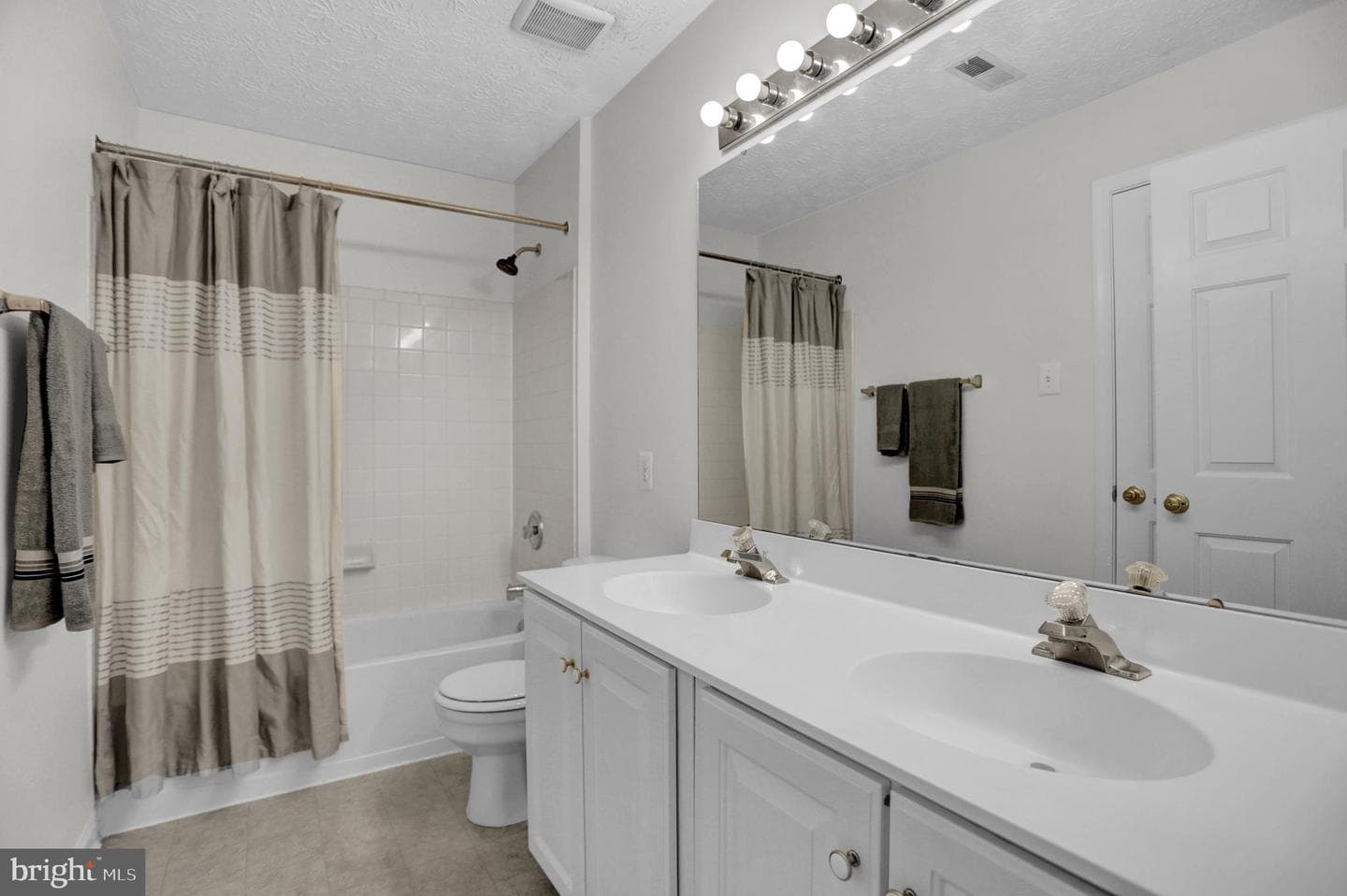 1938 Laurel Oak Drive photo 24