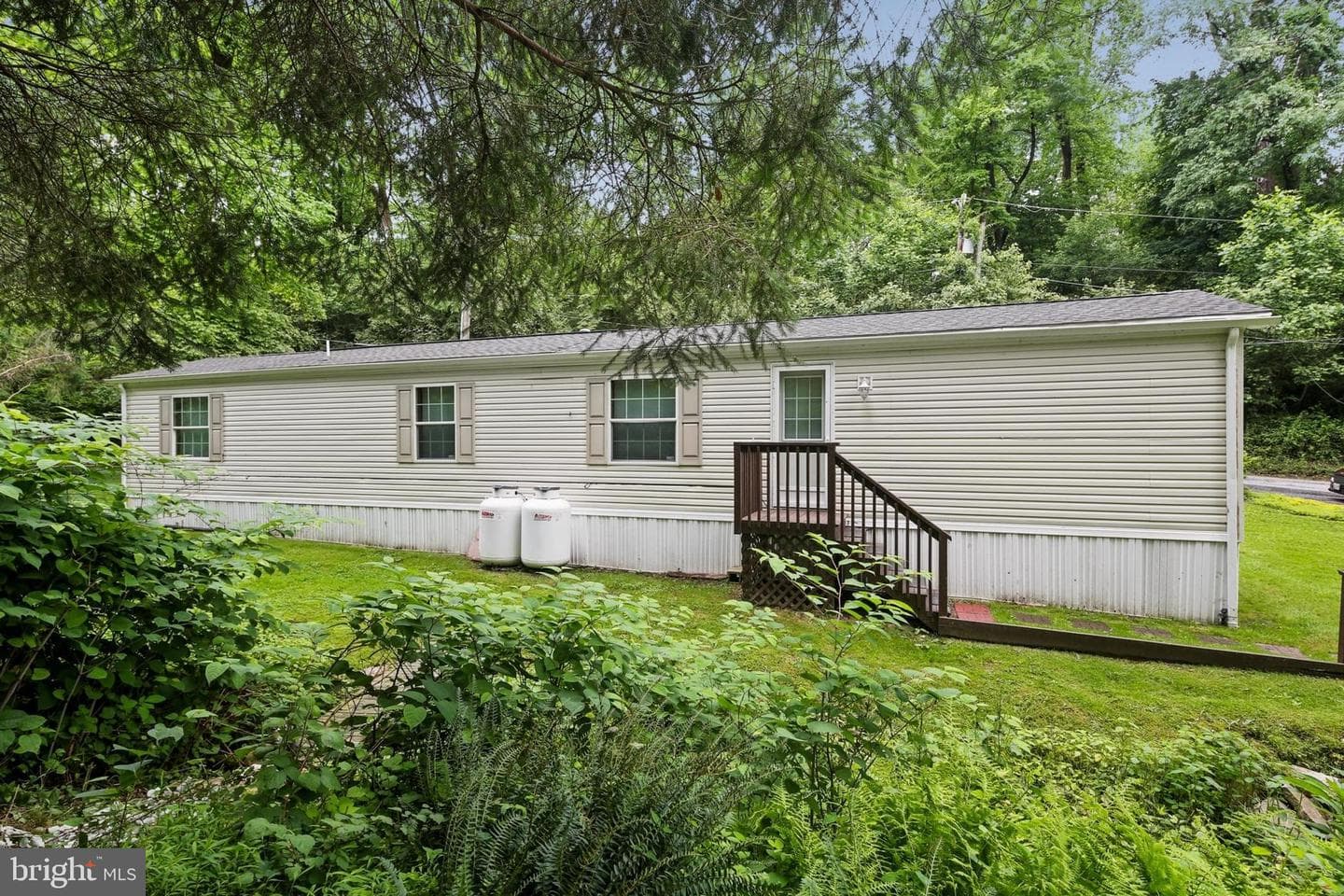 2519 Shureslanding Road photo 7