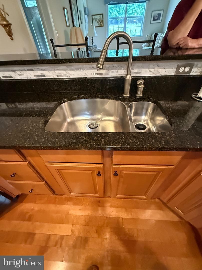 902 Macphail Woods Crossing #4f photo 40