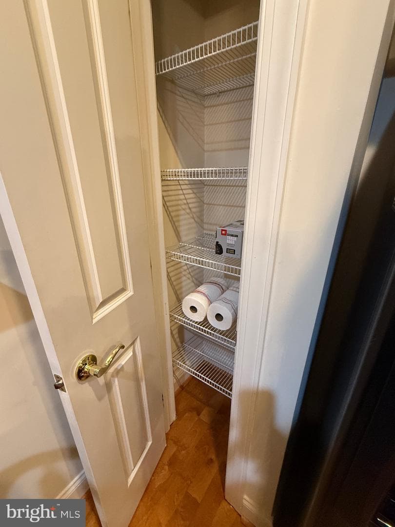902 Macphail Woods Crossing #4f photo 41