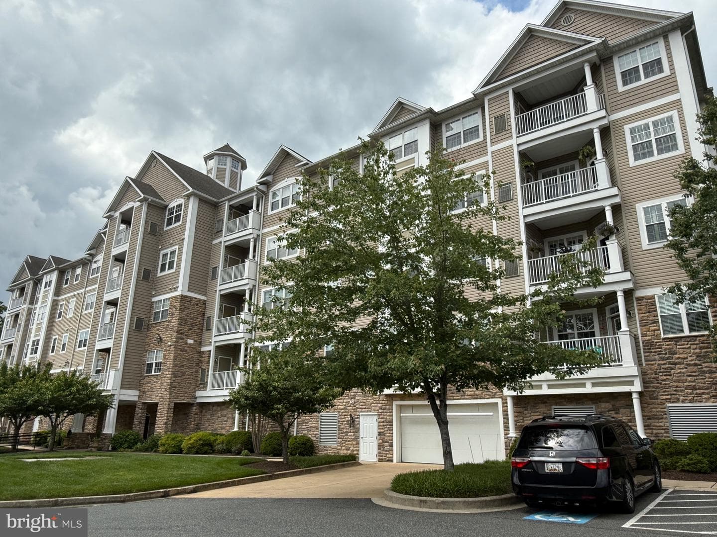 902 Macphail Woods Crossing #4f photo 45