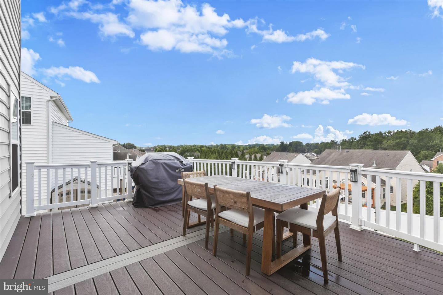 290 Henderson Road photo 19