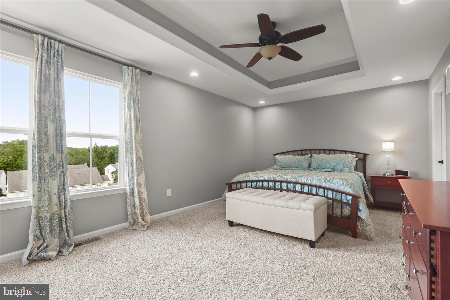 290 Henderson Road photo 22