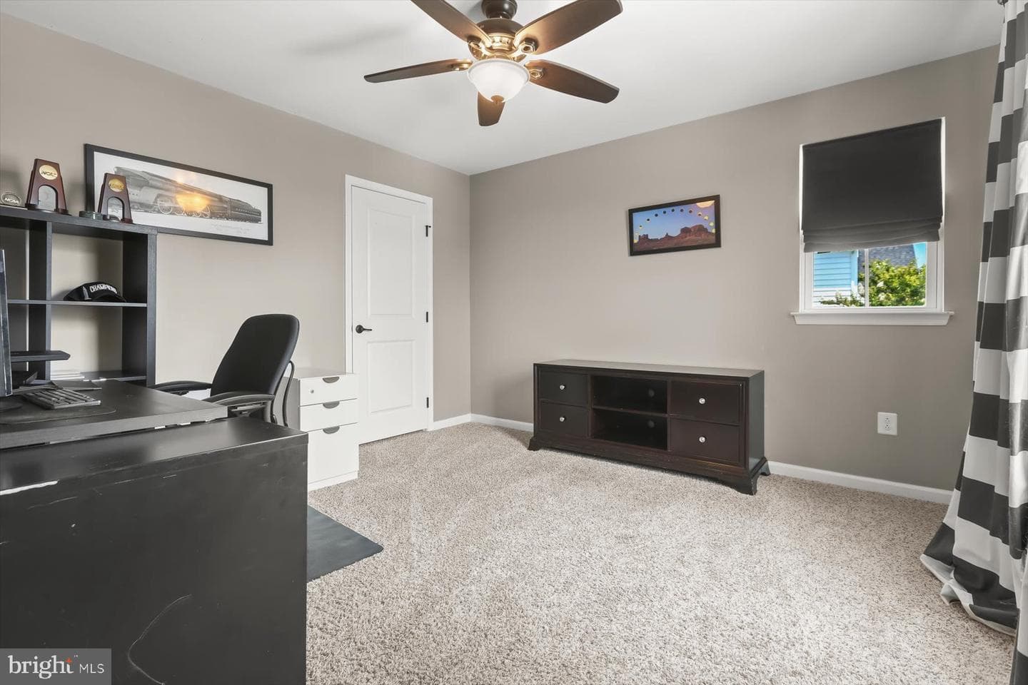 290 Henderson Road photo 28