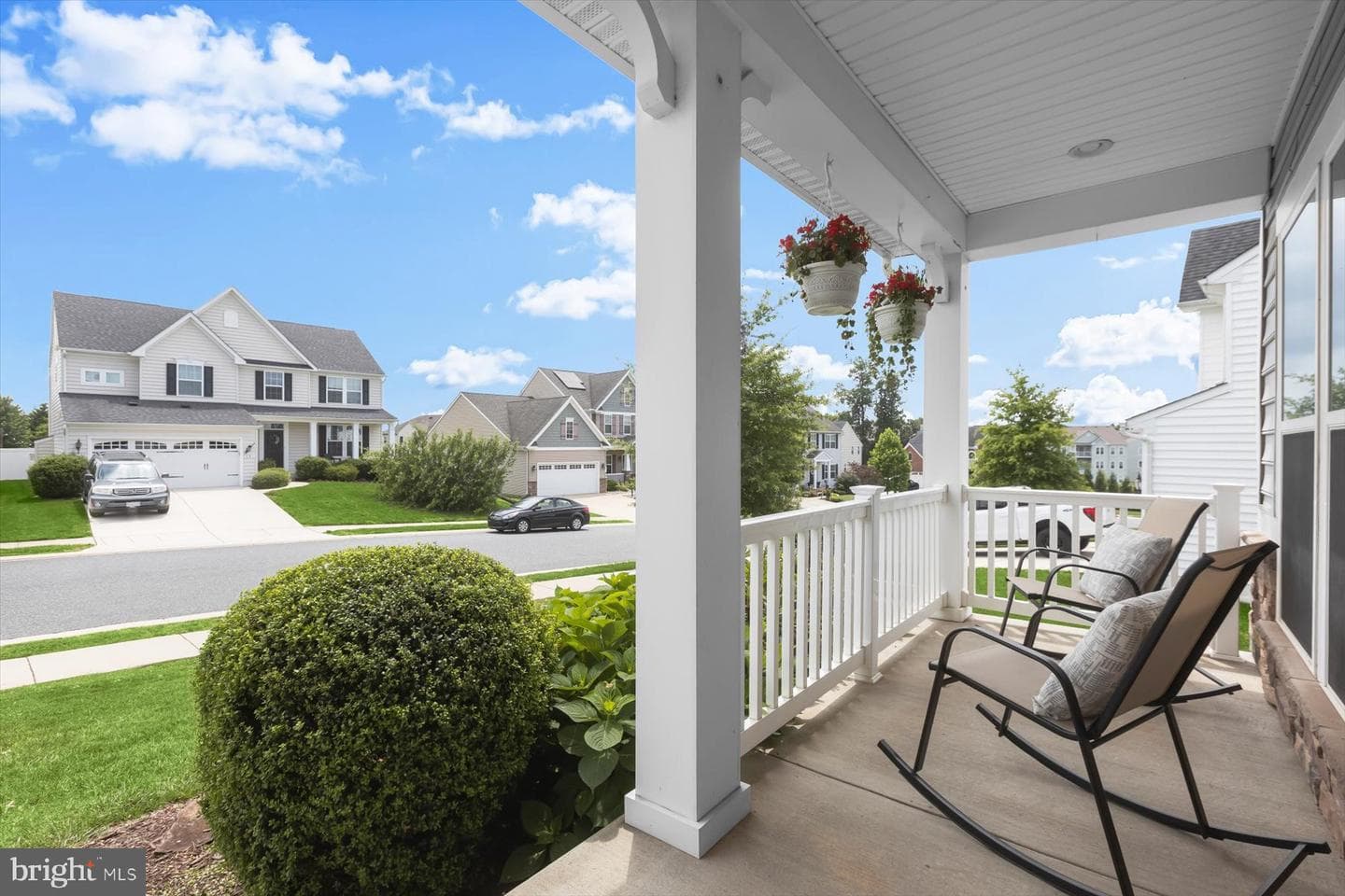 290 Henderson Road photo 4