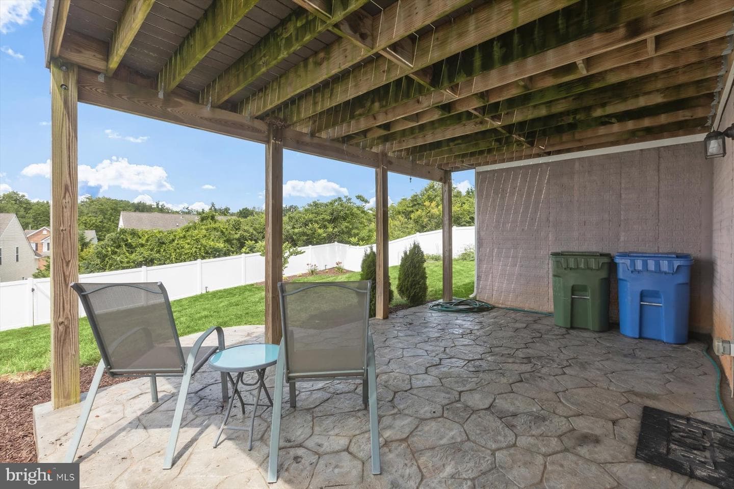 290 Henderson Road photo 43