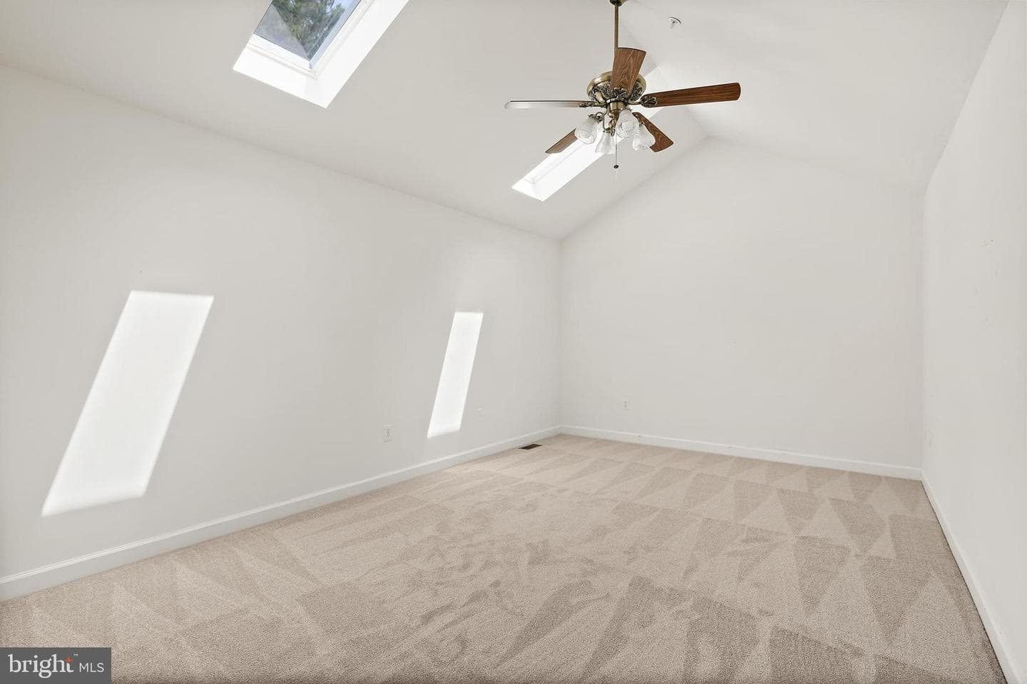1715 Pine Forest Court photo 21