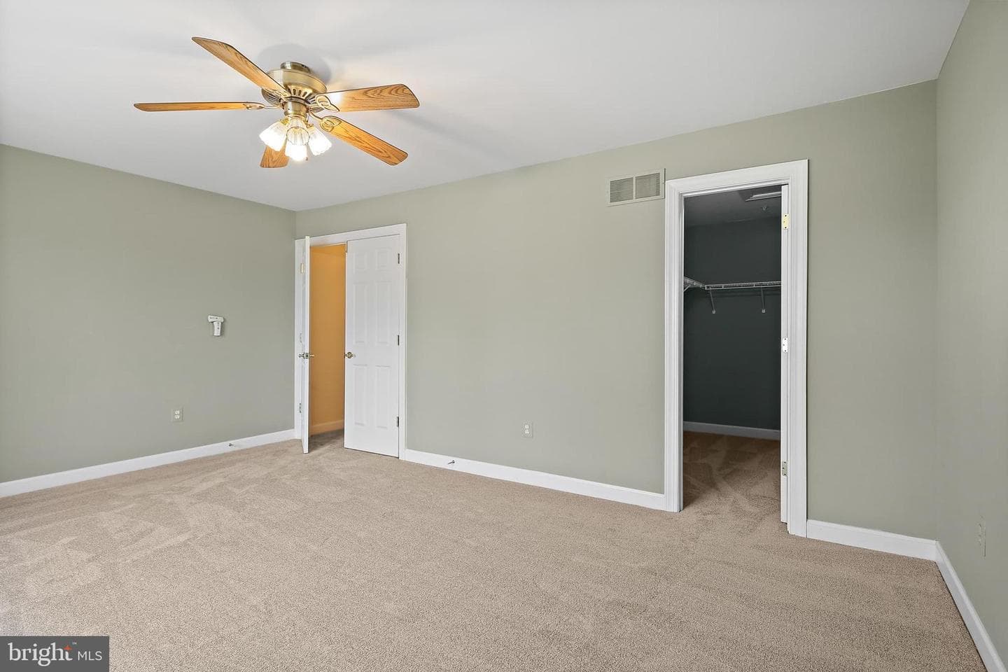 1715 Pine Forest Court photo 27