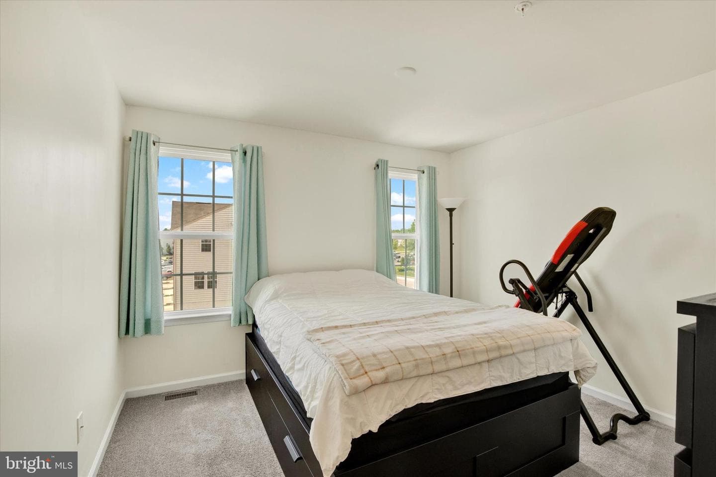 182 Mohegan Drive photo 19