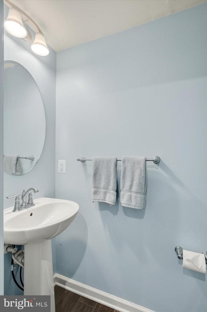 182 Mohegan Drive photo 29