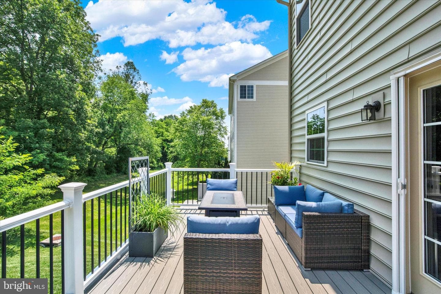182 Mohegan Drive photo 30